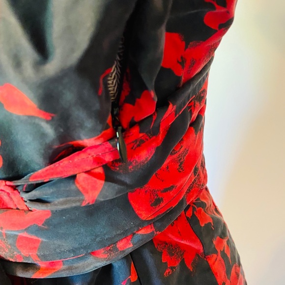 100% Silk MODA International Roses Dress - Picture 7 of 7